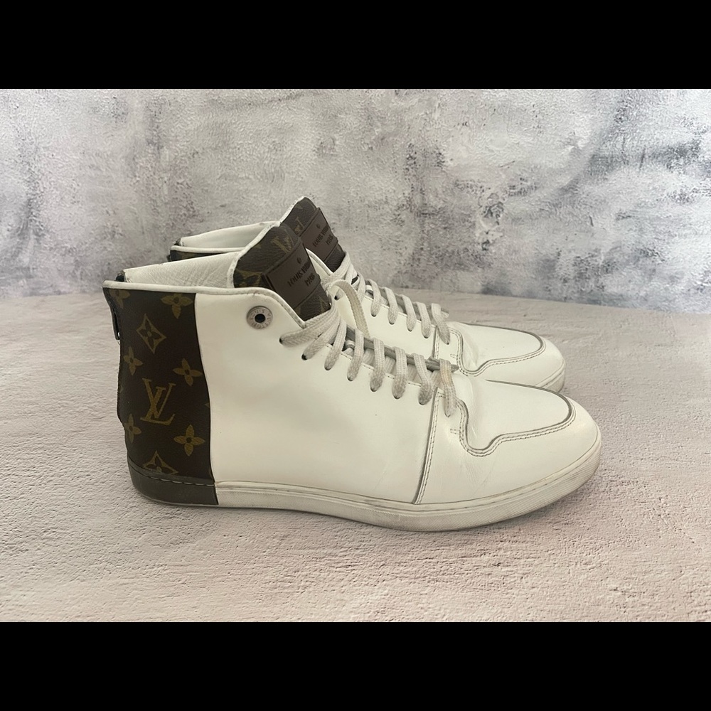 Louis Vuitton canvas high white sneakers sz 10